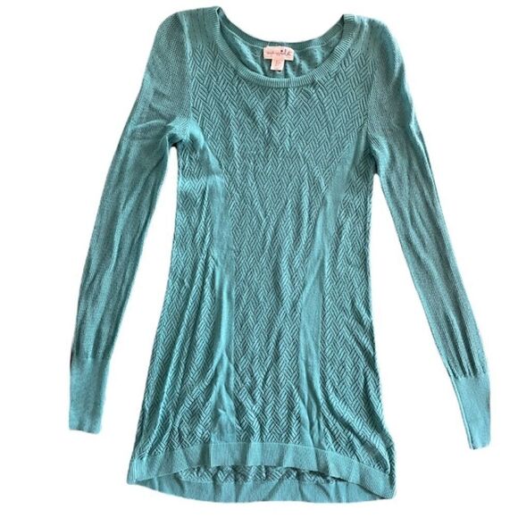 Shrinking Violet Long Sleeve Top - Picture 1 of 9